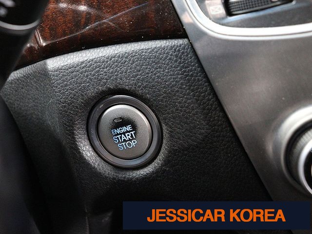 2012 Hyundai Equus (new model) - Thumbnail 2
