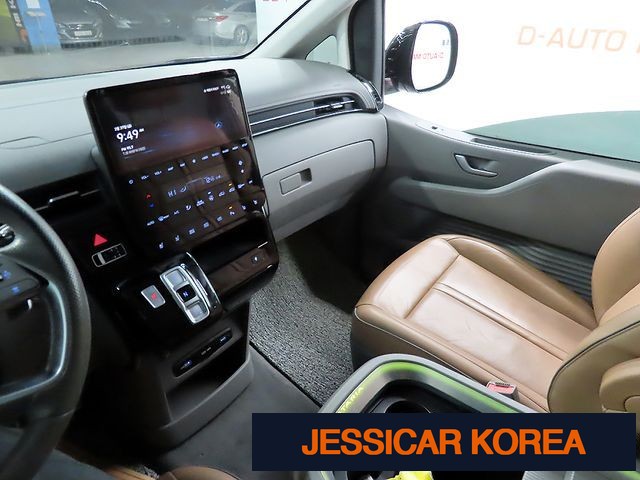 2022 Hyundai Staria - Thumbnail 6