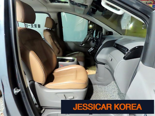 2022 Hyundai Staria - Thumbnail 7