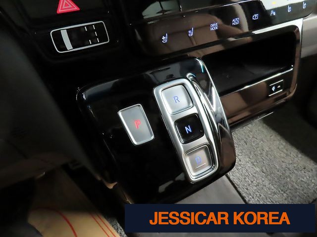 2022 Hyundai Staria - Thumbnail 16