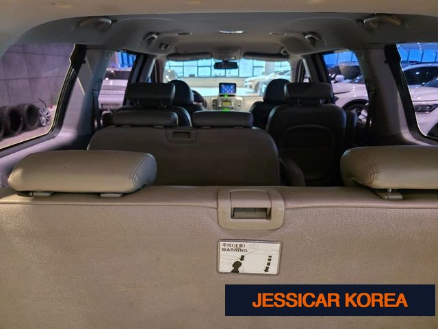 2012 Kia Carnival R - Thumbnail 9
