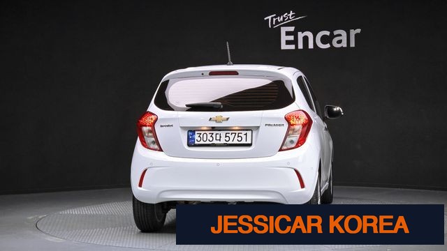 2021 Chevrolet The New Spark - Thumbnail 3
