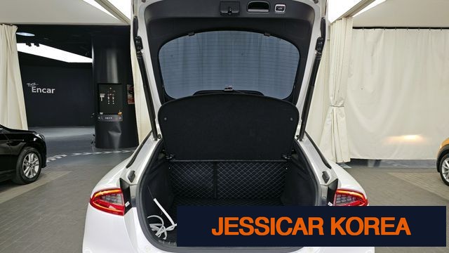 2019 Kia Stinger - Thumbnail 2