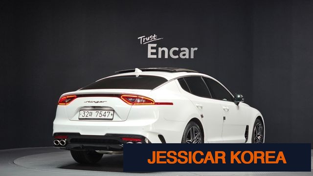 2019 Kia Stinger - Thumbnail 14