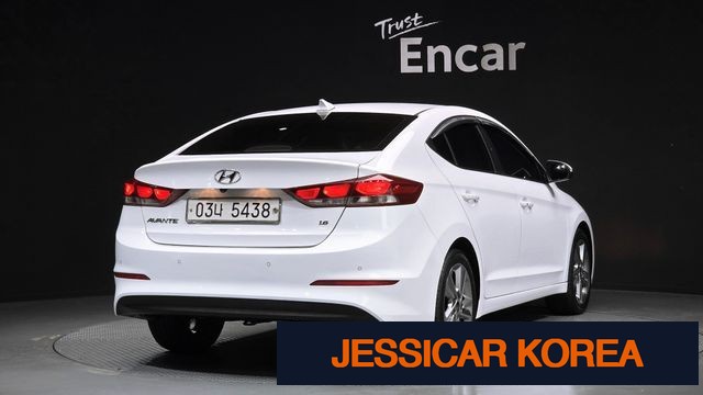 2018 Hyundai Avante AD - Thumbnail 8
