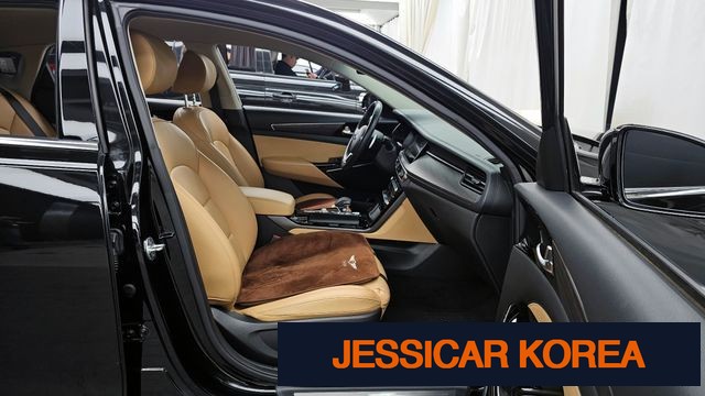 2020 Kia K7 Premier - Thumbnail 11
