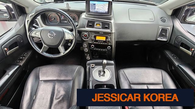 2016 KG Mobility Korando Sports - Thumbnail 2