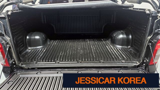 2016 KG Mobility Korando Sports - Thumbnail 14