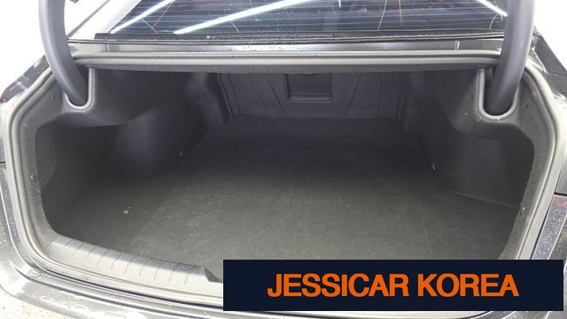 2022 Kia K8 Hybrid - Thumbnail 3