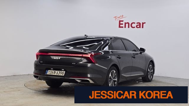 2022 Kia K8 Hybrid - Thumbnail 16