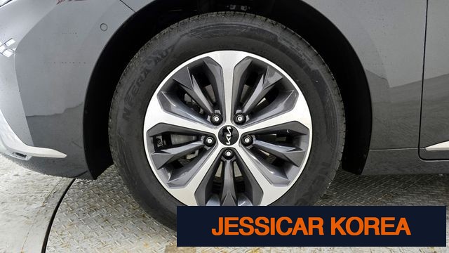 2022 Kia K8 Hybrid - Thumbnail 17