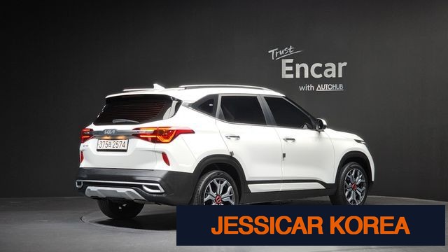 2022 Kia Seltos - Thumbnail 12