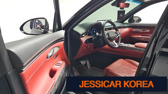 2021 Genesis GV70 - Thumbnail 3