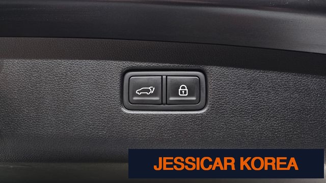 2021 Genesis GV70 - Thumbnail 7