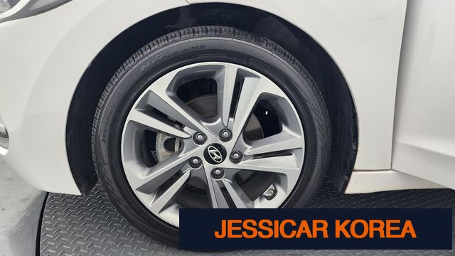 2018 Hyundai Avante AD - Thumbnail 14
