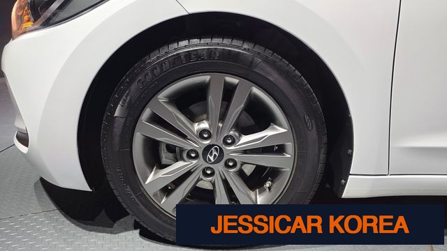 2016 Hyundai Avante AD - Thumbnail 9