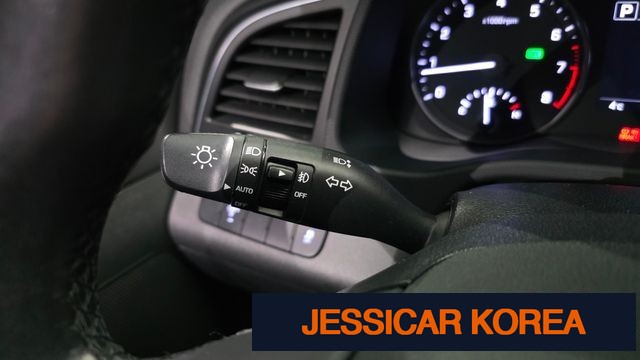 2016 Hyundai Avante AD - Thumbnail 11