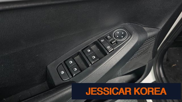 2023 Kia Seltos - Thumbnail 15