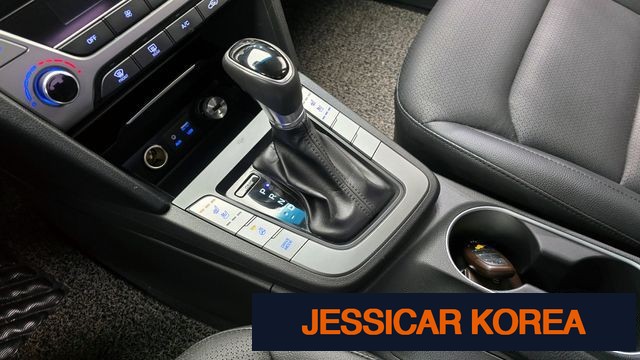 2017 Hyundai Avante AD - Thumbnail 5