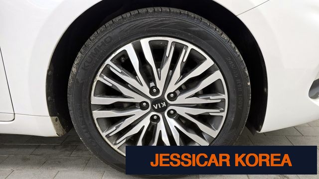 2020 Kia K7 Premier Hybrid - Thumbnail 6