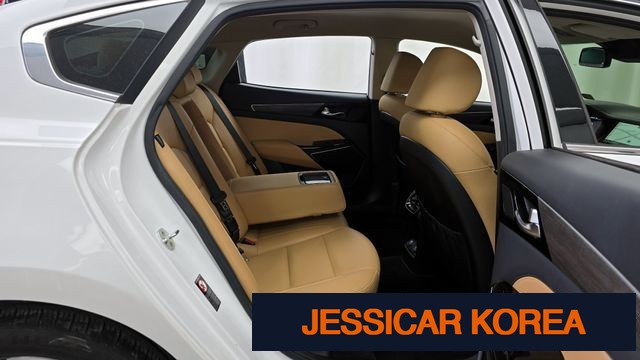 2020 Kia K7 Premier Hybrid - Thumbnail 17