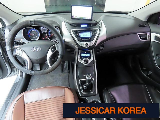 2011 Hyundai Avante MD - Thumbnail 18