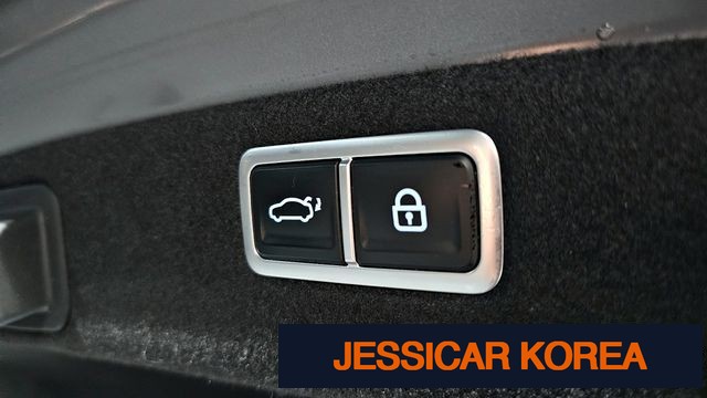 2021 Genesis The New G70 - Thumbnail 7