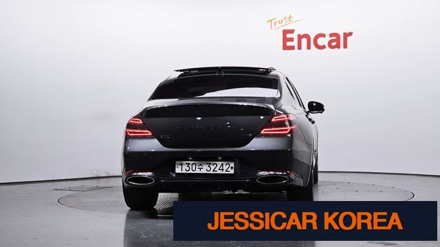 2021 Genesis The New G70 - Thumbnail 13