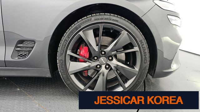 2021 Genesis The New G70 - Thumbnail 16