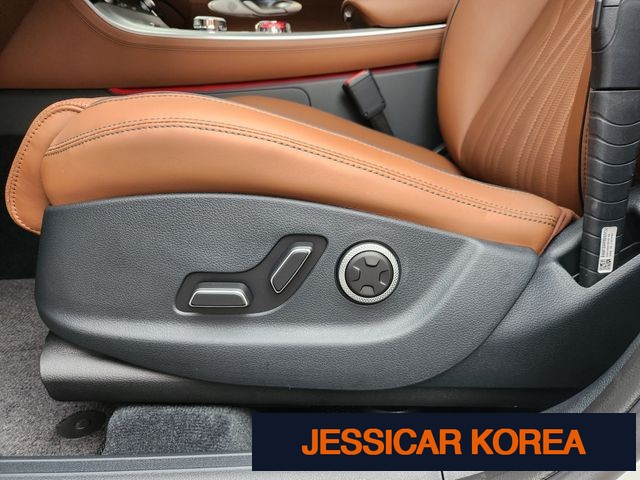 2026 Genesis GV70 - Thumbnail 6