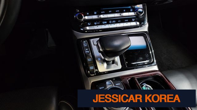 2018 Genesis EQ900 - Thumbnail 17