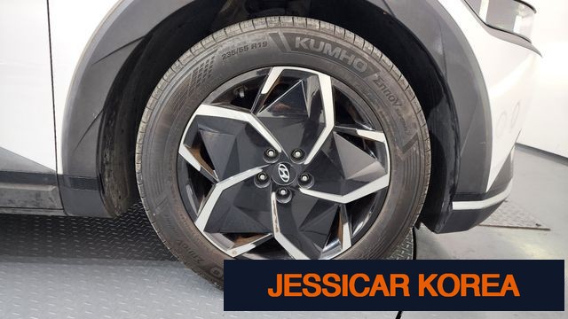 2022 Hyundai Ioniq 5 - Thumbnail 8