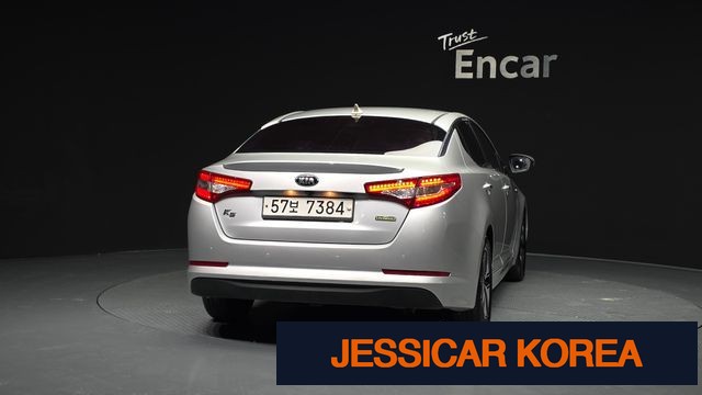 2013 Kia K5 Hybrid - Thumbnail 2
