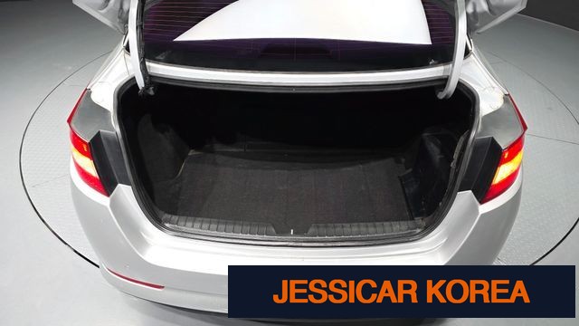 2013 Kia K5 Hybrid - Thumbnail 9