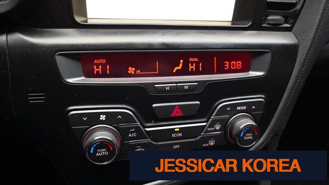 2013 Kia K5 Hybrid - Thumbnail 16