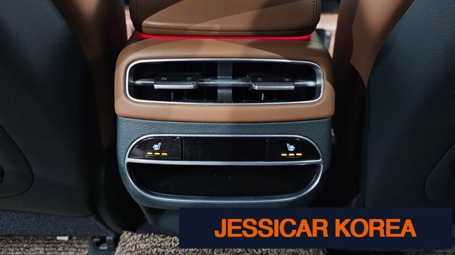 2023 Genesis GV70 - Thumbnail 9