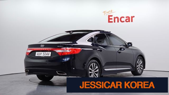 2012 Hyundai Grandeur HG - Thumbnail 10