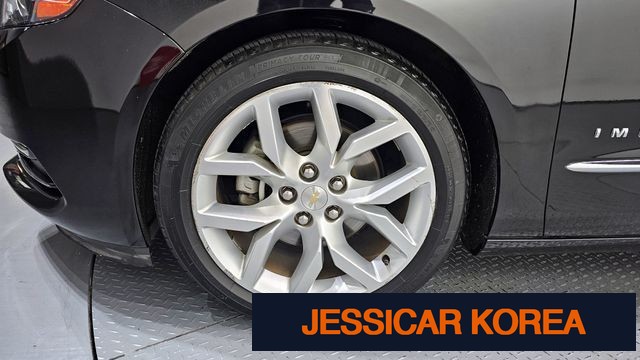 2016 Chevrolet Impala - Thumbnail 18