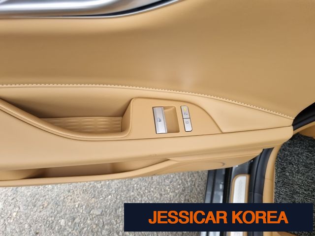 2026 Genesis G80 (RG3) - Thumbnail 8
