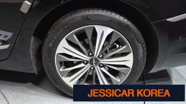 2023 Kia K8 Hybrid - Thumbnail 2