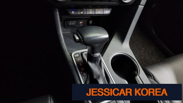 2020 Kia Sportage the bold - Thumbnail 6