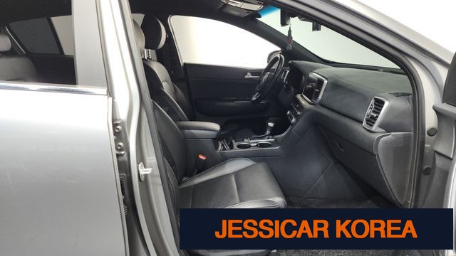 2020 Kia Sportage the bold - Thumbnail 8