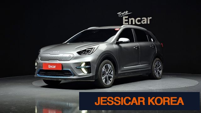 2022 Kia Niro EV - Thumbnail 2