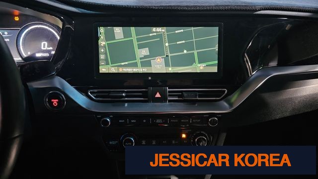 2022 Kia Niro EV - Thumbnail 8