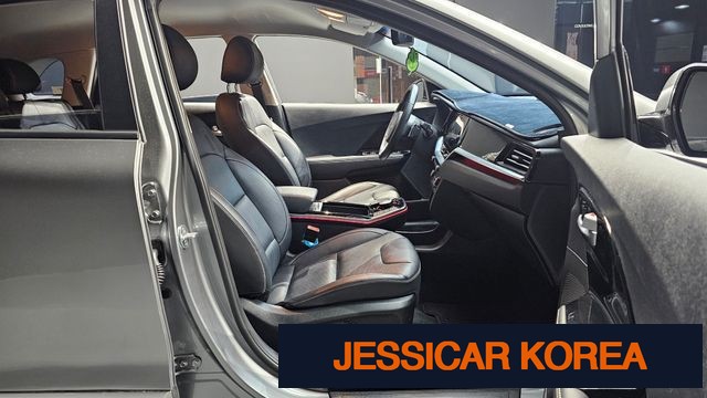 2022 Kia Niro EV - Thumbnail 14