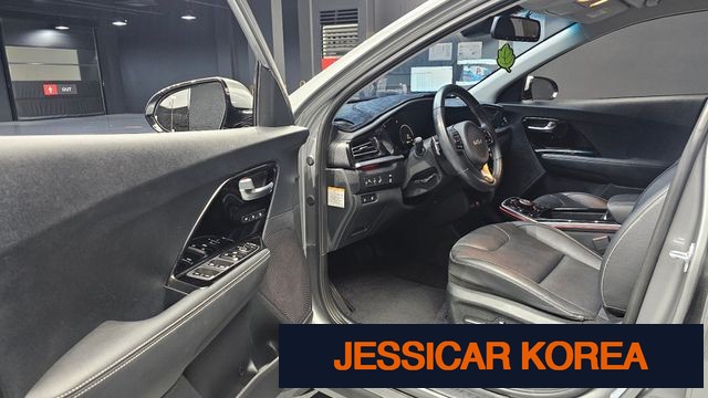 2022 Kia Niro EV - Thumbnail 16