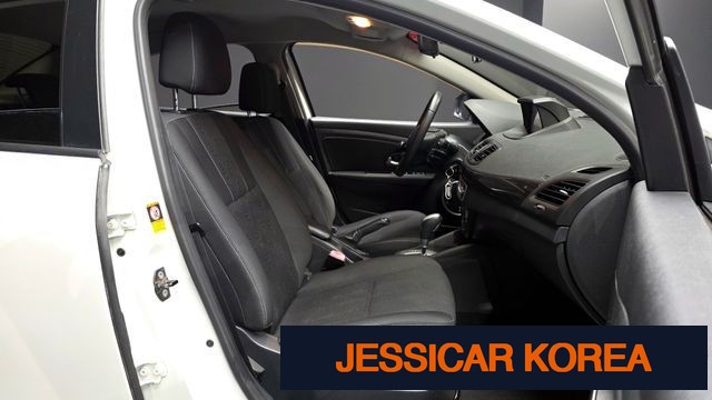 2013 Renault Korea New SM3 - Thumbnail 6