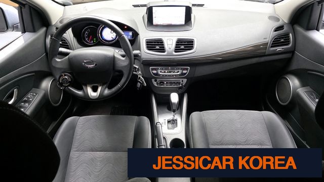 2013 Renault Korea New SM3 - Thumbnail 12