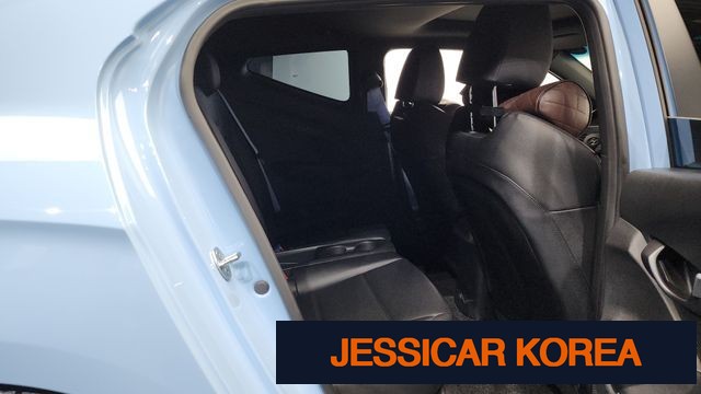 2021 Hyundai Veloster (JS) - Thumbnail 6