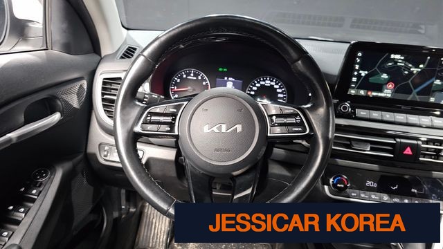 2023 Kia Seltos - Thumbnail 2